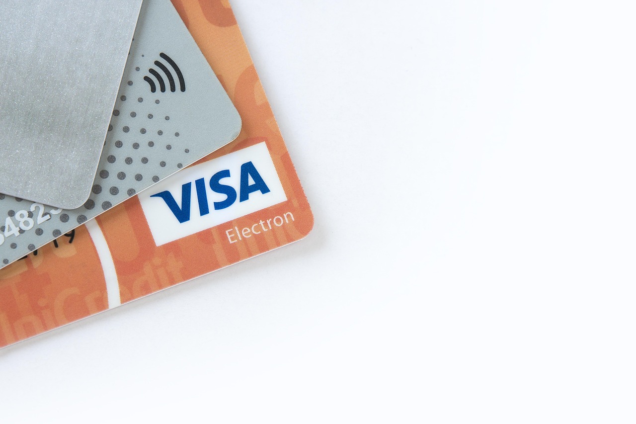 Debit / Prepaid Cards That Are Made For Online-Shopping